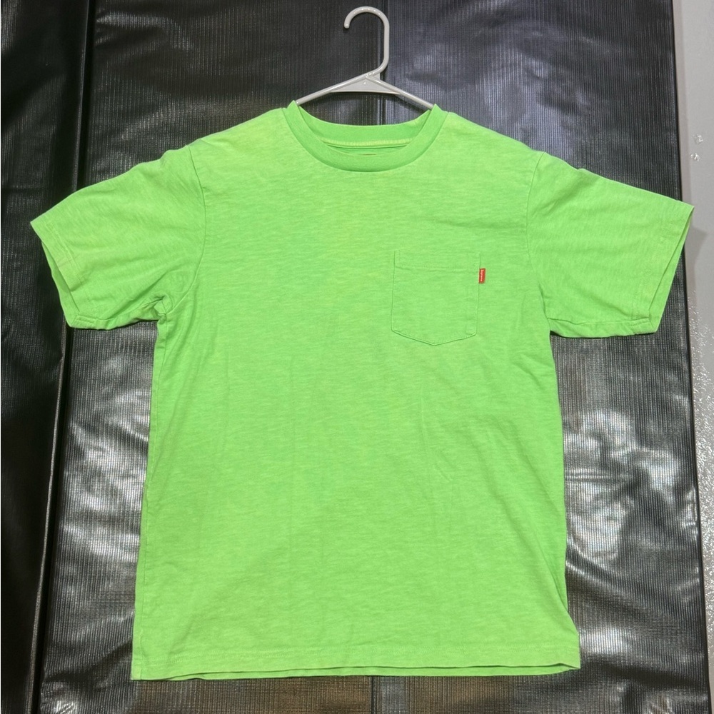 Green Supreme Pocket Tee PERFECT CONDITION (Small)